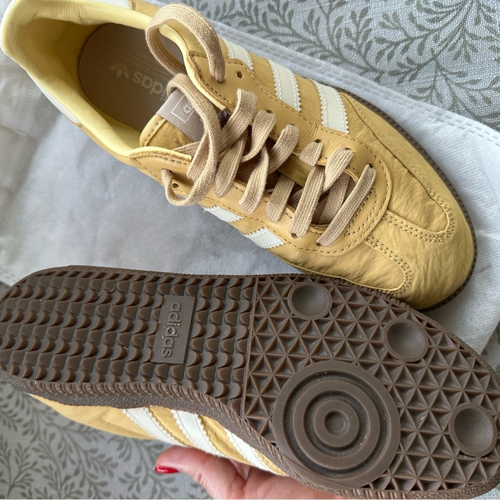 Adidas Beige Sneakers with White Accents - Picture 3 of 4